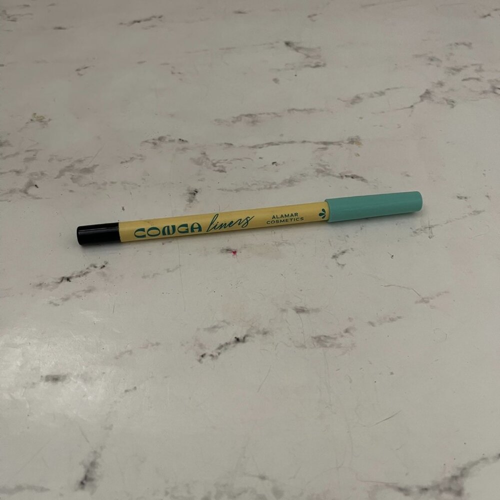 🍌Conga Eyeliner🍌